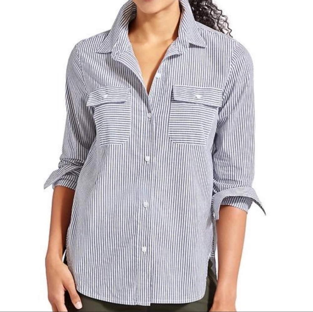 Women's Fitted Pinstripe Buttonup Shirt White/Blue Size S Used
